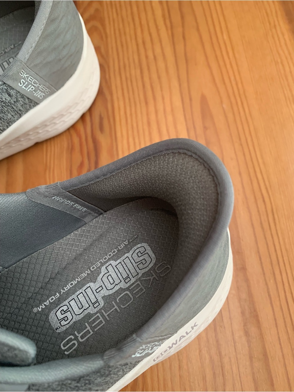 Skechers GOwalk Women's Light Gray Knit Slip-On Hands Free Walking Sneakers - Picture 10 of 10
